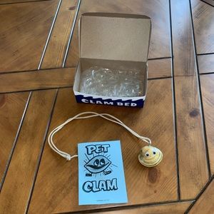 Nicky’s World Famous Pet Clam NEW